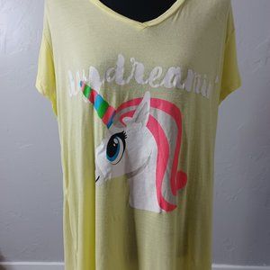 Cara Loren Yellow Daydreamin Unicorn Graphic V-Neck Tee Shirt Small‎